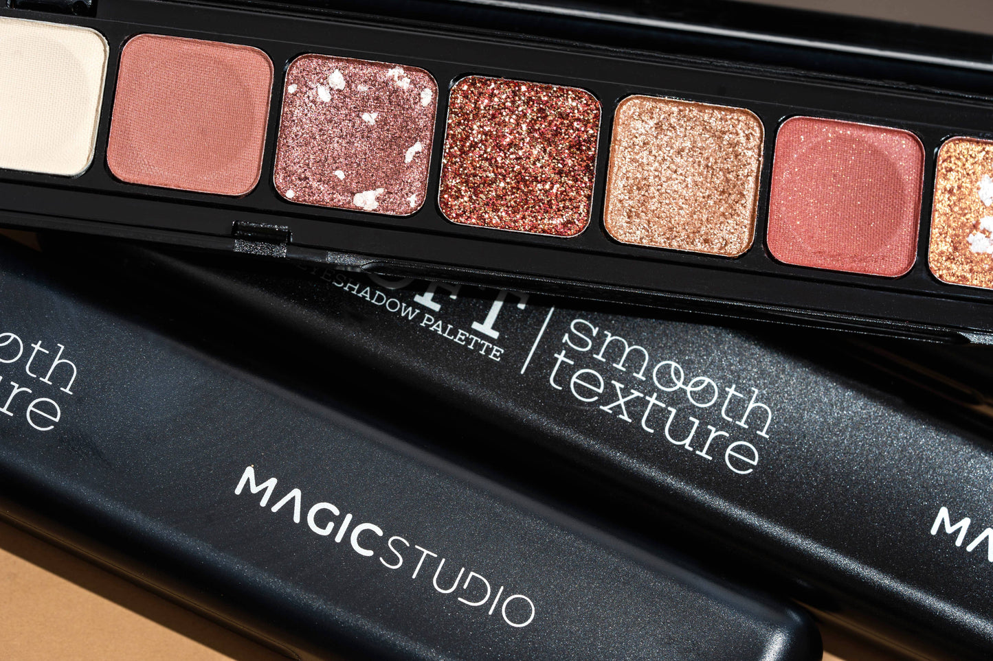 Palette di ombretti morbidi Magic Studio 9 Bronzer